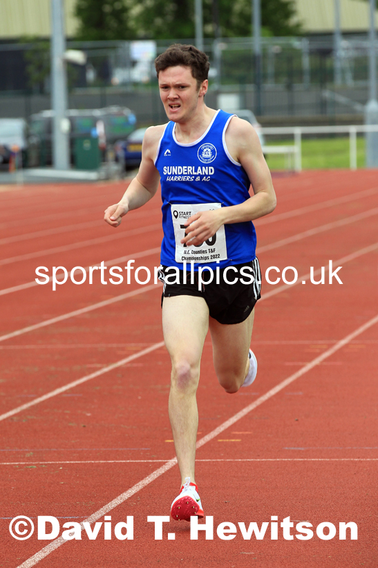 Men and Boys 800 metres, 2022 North Eastern Track and Field Champs., Middlesbrough. David T. Hewitson/Sports for All Pics